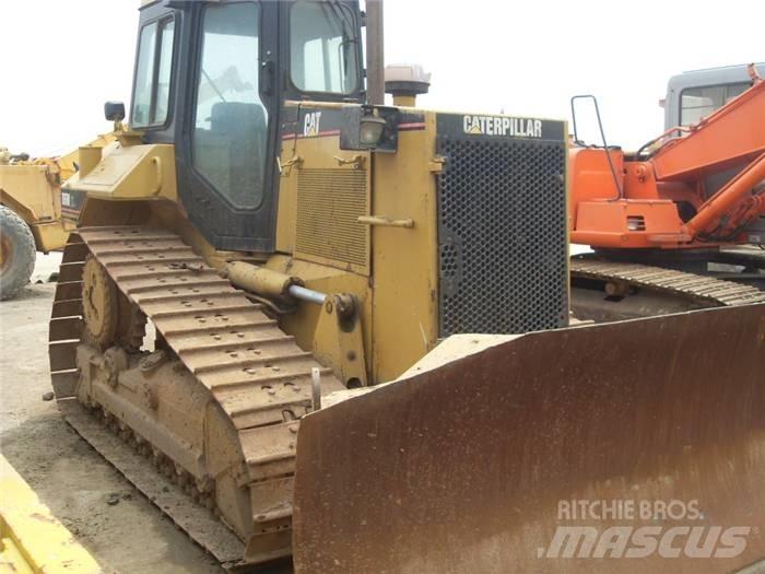 CAT D 6 M LGP Buldooserid