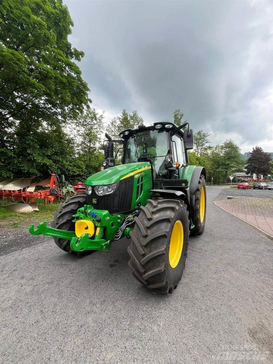 John Deere 6120M Traktorid