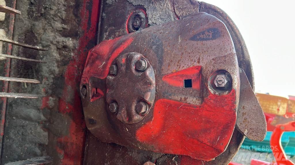 Kuhn FC 9330 D-RA Esi ja taganiidukid