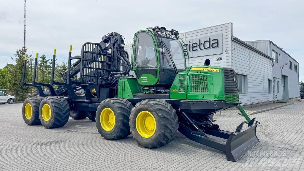 John Deere 1210E Forwarderid