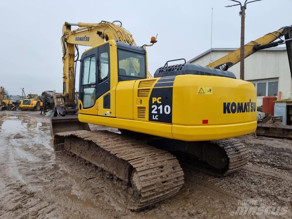 Komatsu PC 210-8 Roomikekskavaatorid