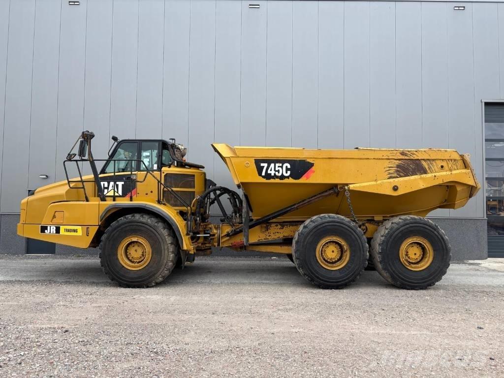 CAT 745 C Liigendraamiga pinnaseveokid