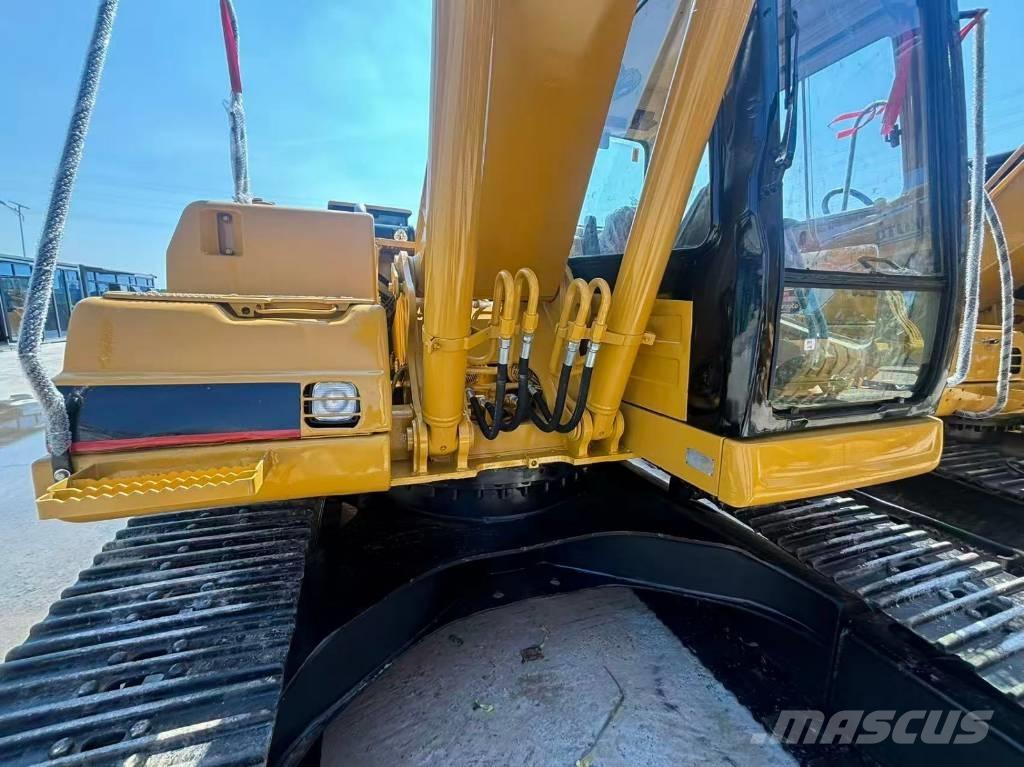 CAT 320 B L Roomikekskavaatorid