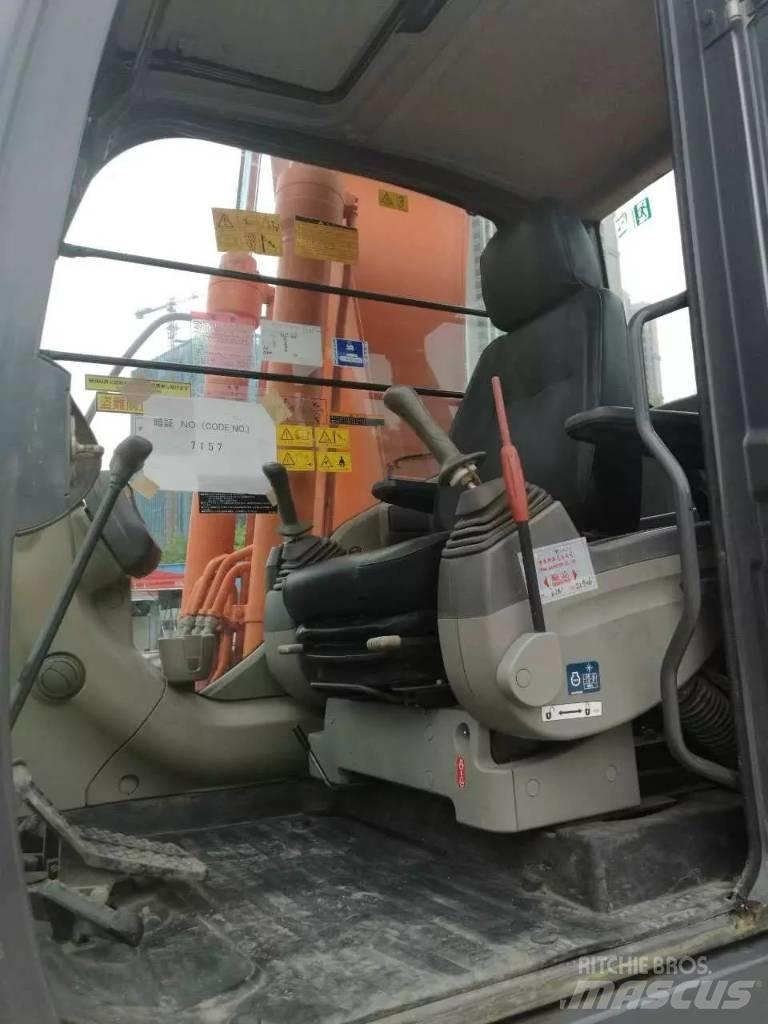 Hitachi zx200 Roomikekskavaatorid
