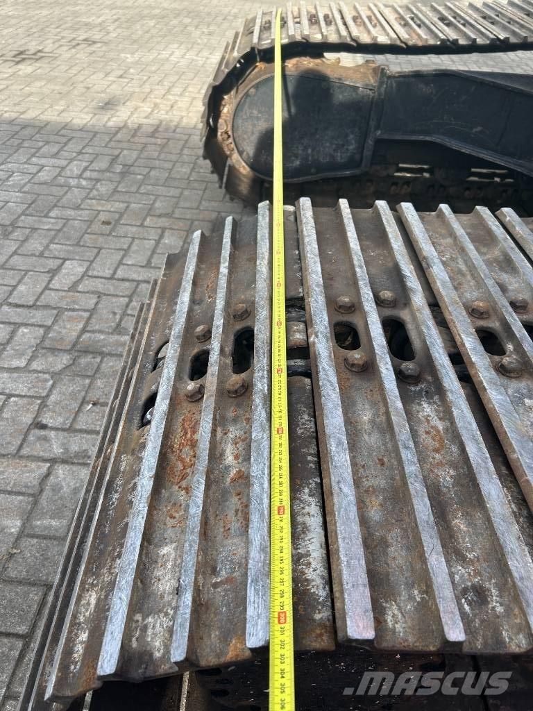 Hitachi ZX 180 Roomikekskavaatorid