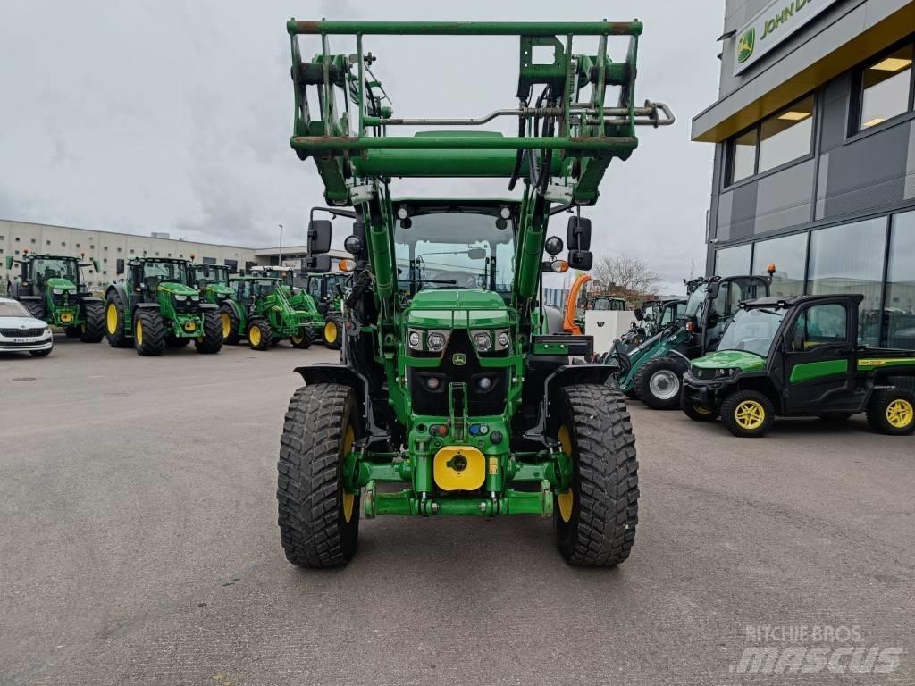 John Deere 6115 RC Traktorid