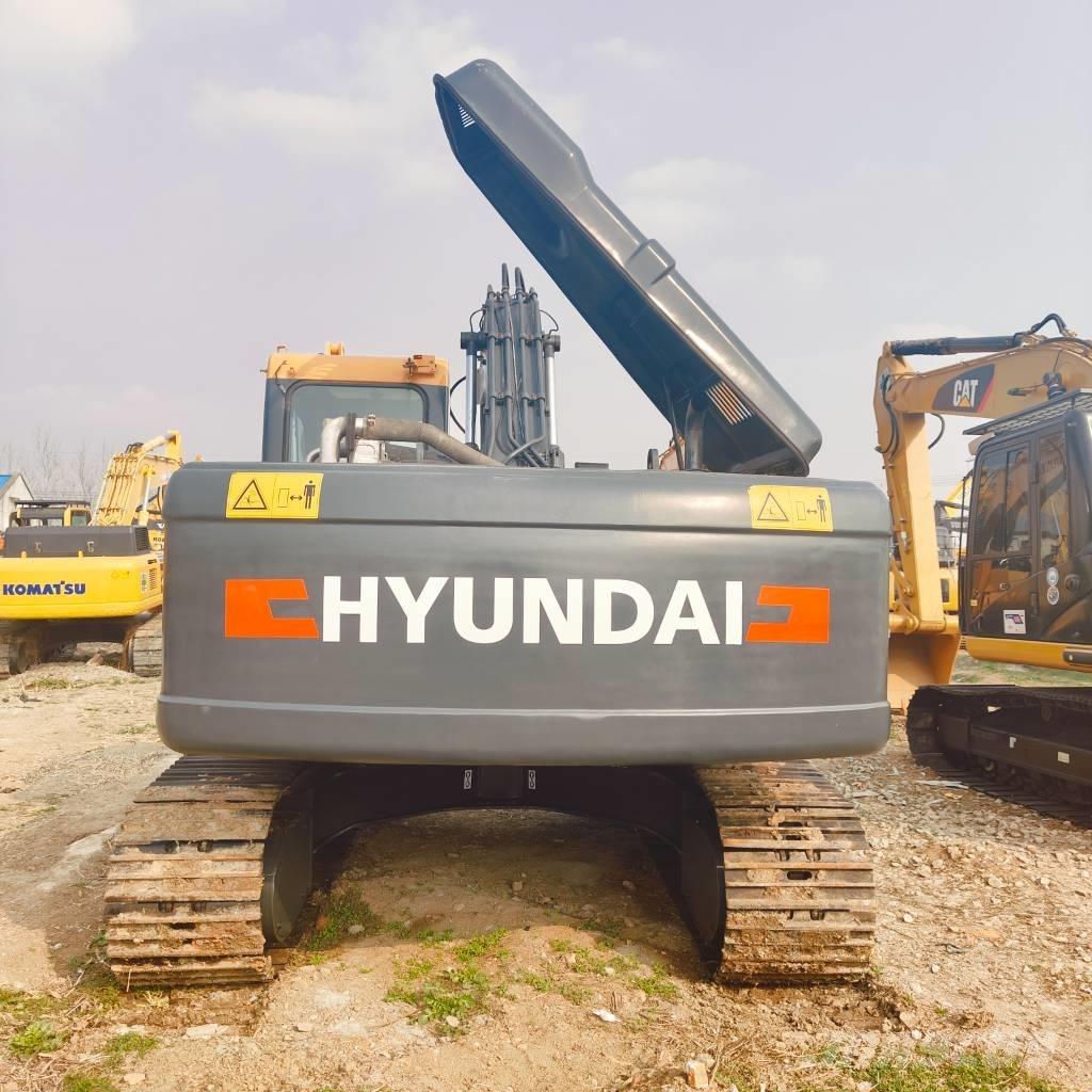 Hyundai R220LC-9S Roomikekskavaatorid