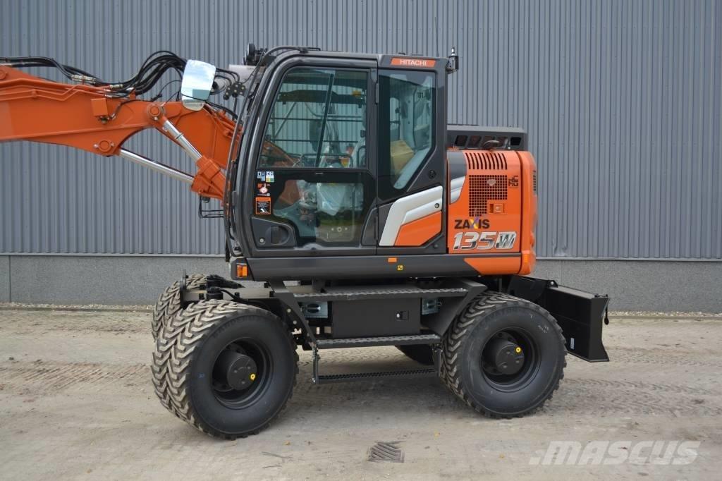 Hitachi ZX135W-7 Ratasekskavaatorid