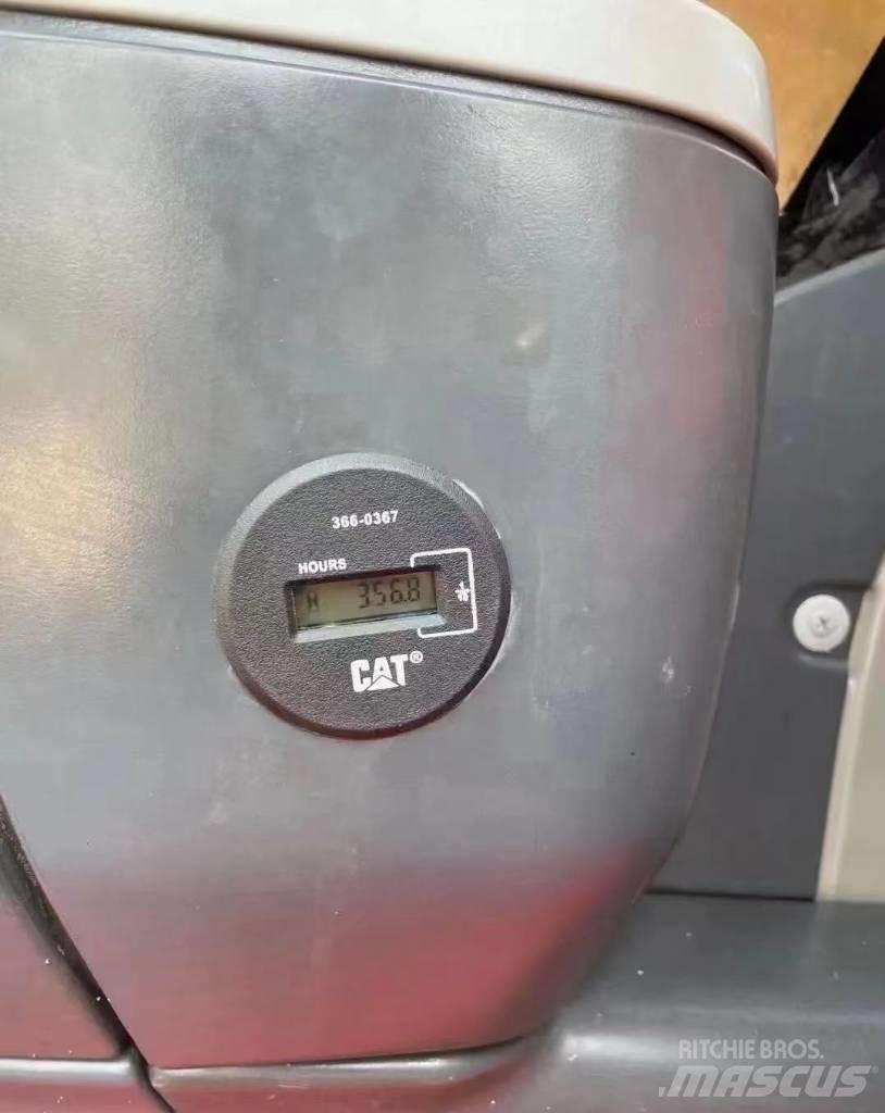 CAT 312 Roomikekskavaatorid