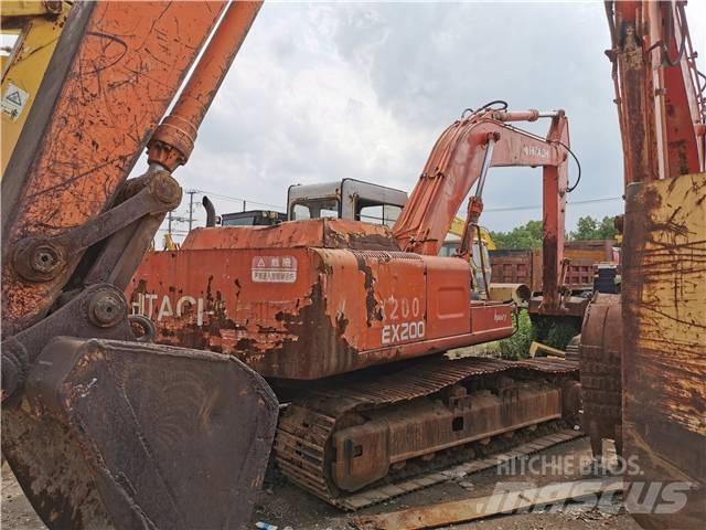 Hitachi EX200-1 Roomikekskavaatorid