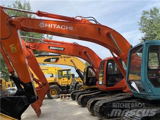 Hitachi EX200-3 Roomikekskavaatorid