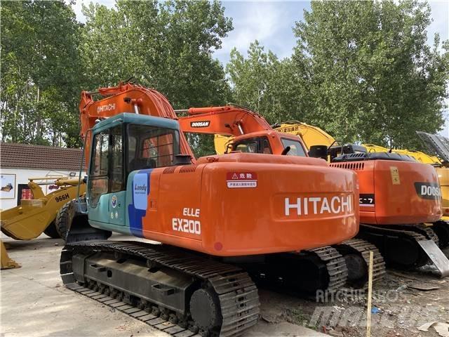 Hitachi EX200-3 Roomikekskavaatorid