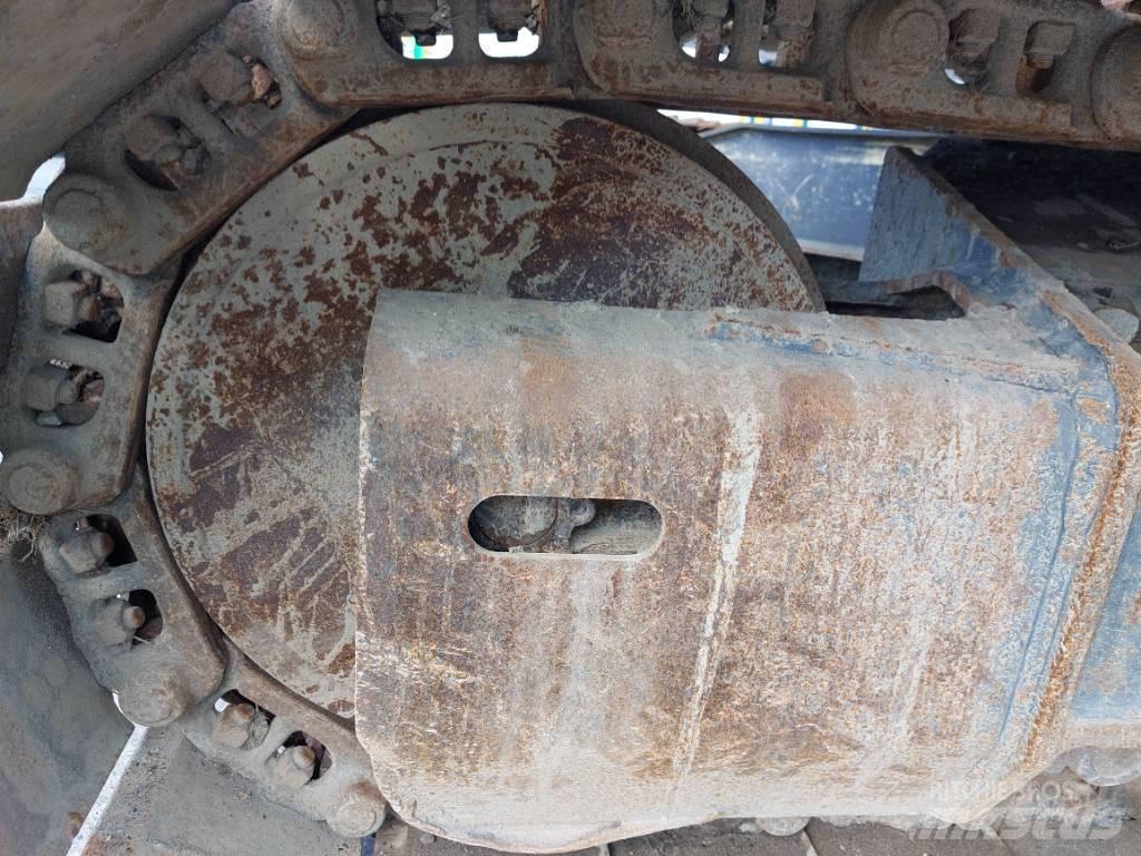 Komatsu PC138US-11 Roomikekskavaatorid
