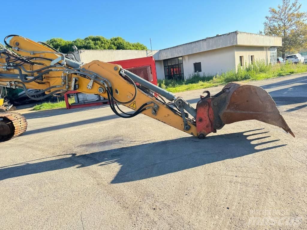 Liebherr R 918 LC Roomikekskavaatorid