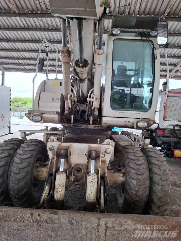 JCB JCB JS 175W Ratasekskavaatorid