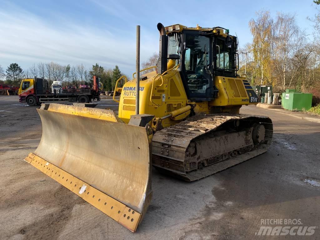 Komatsu D 61 PX-15 Buldooserid