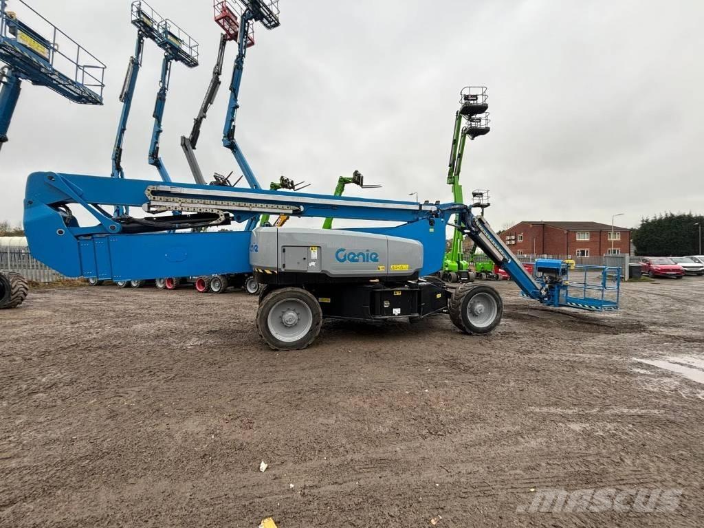Genie ZX 135/70 Iseliikuvad poomtõstukid