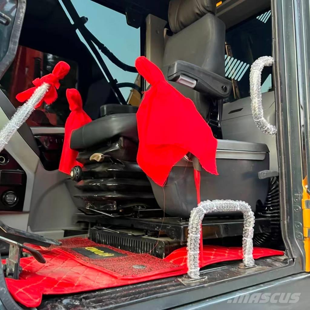 Hyundai R220LC-9S Väikeekskavaatorid 7t-12t