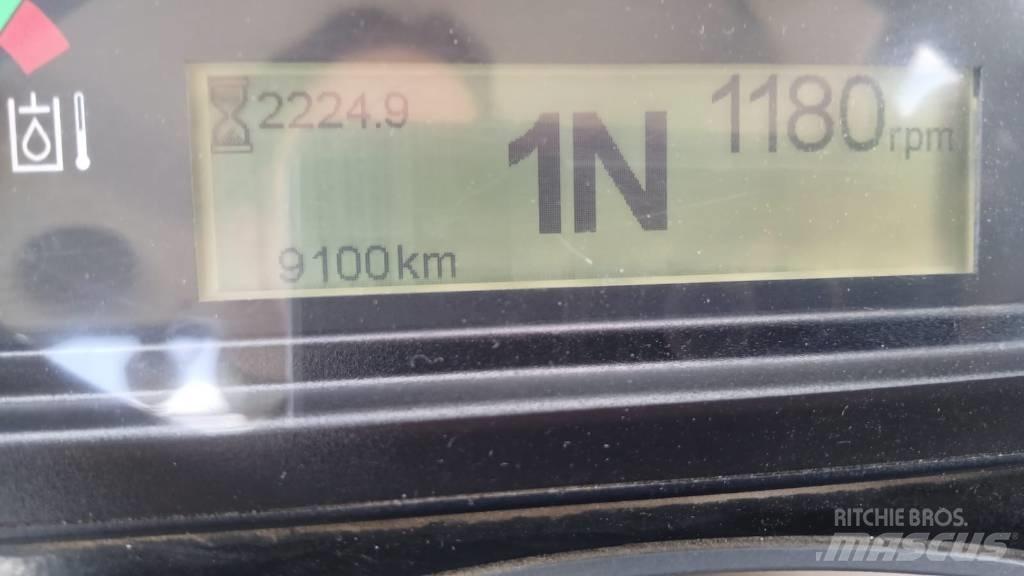 CAT 907 M Rataslaadurid