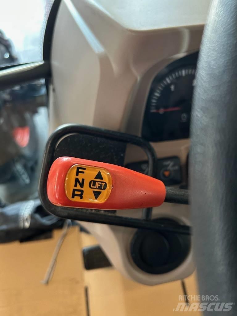 Kubota M 7040 DT Traktorid