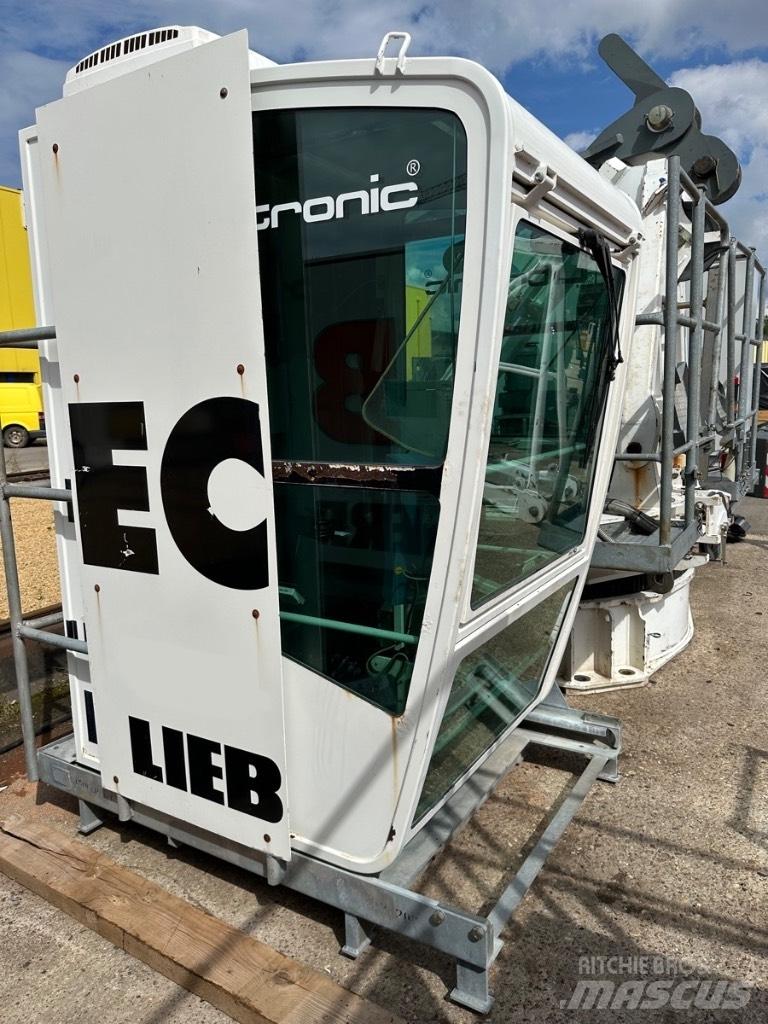Liebherr 150 ECB 8 Tornkraanad