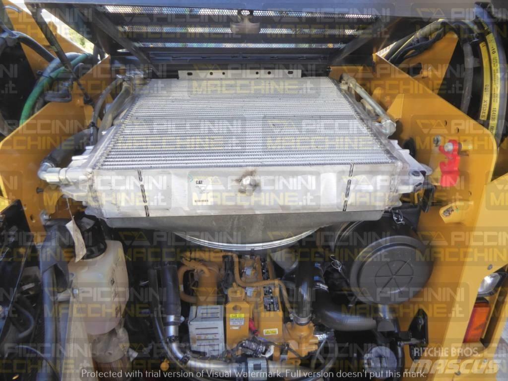 CAT 262D Kompaktlaadurid