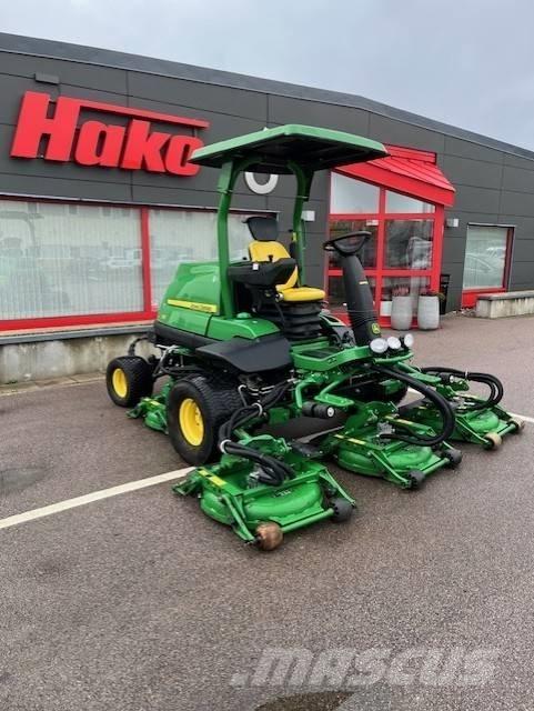 John Deere 9009A Fairway niidukid
