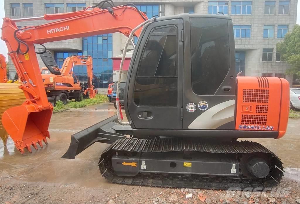 Hitachi ZX 70 Väikeekskavaatorid 7t-12t