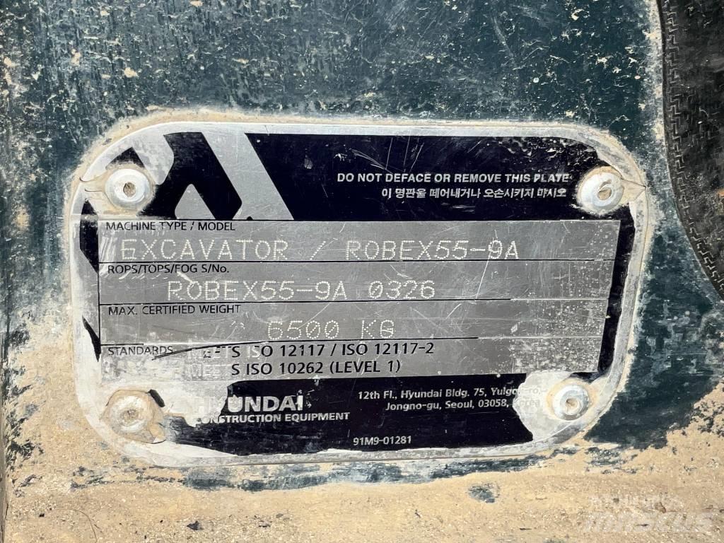 Hyundai Robex 55-9 A Kabiinid