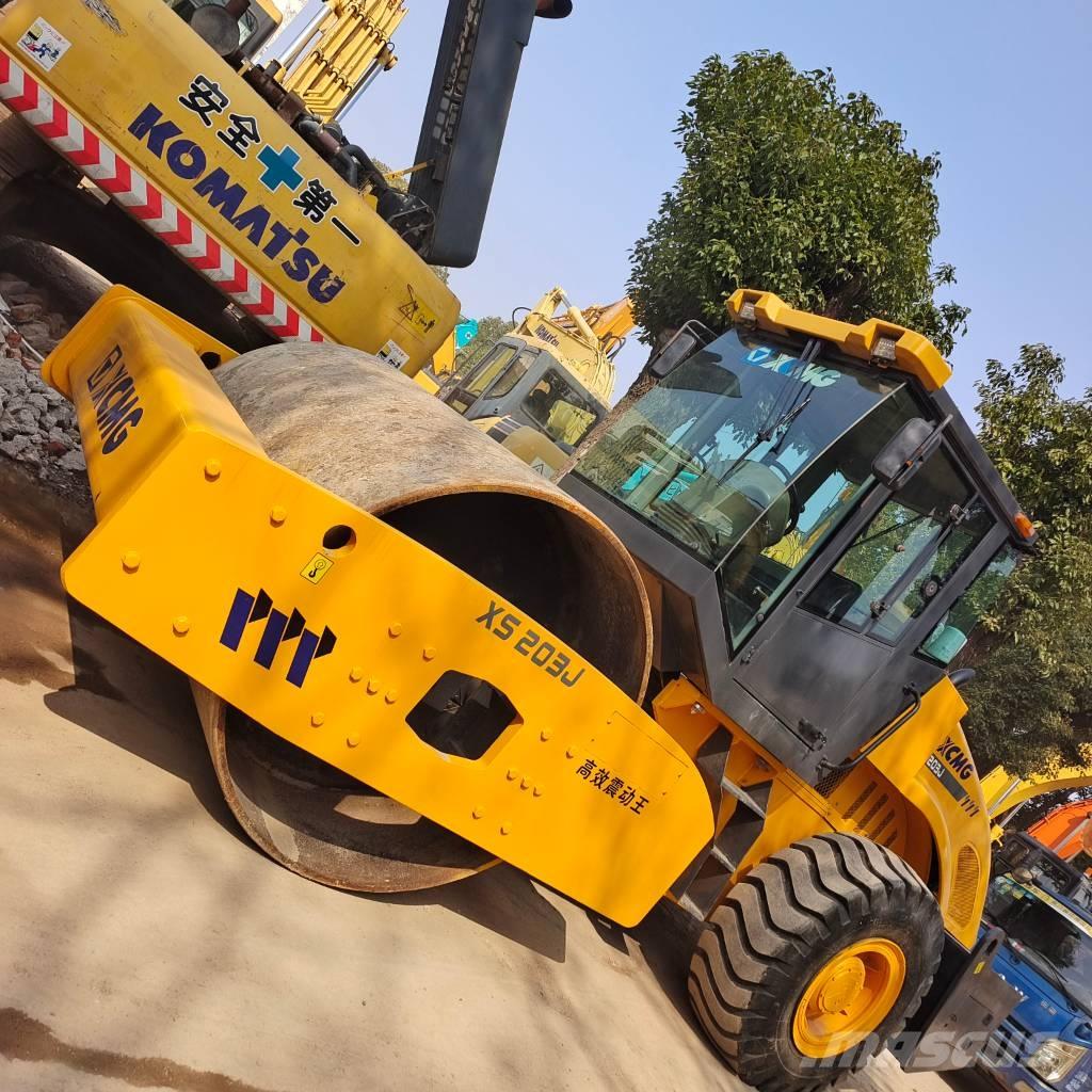 XCMG XS 202 J Ühe trumliga rullid