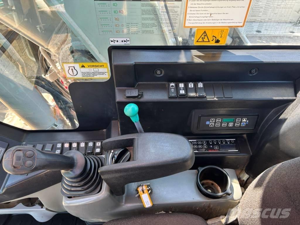 Takeuchi TB 2150 R Roomikekskavaatorid