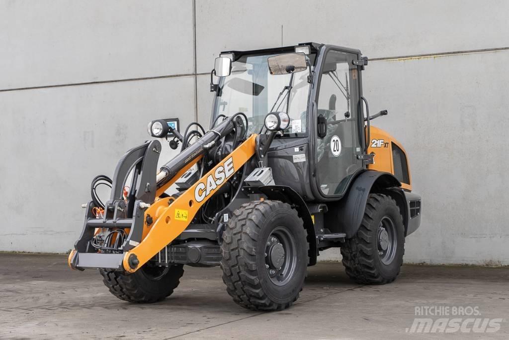 CASE 21 F XT Rataslaadurid