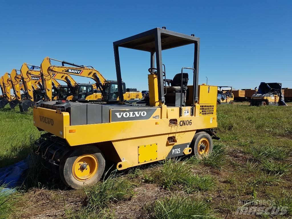 Volvo PT125 Pneumorehvidega rullid