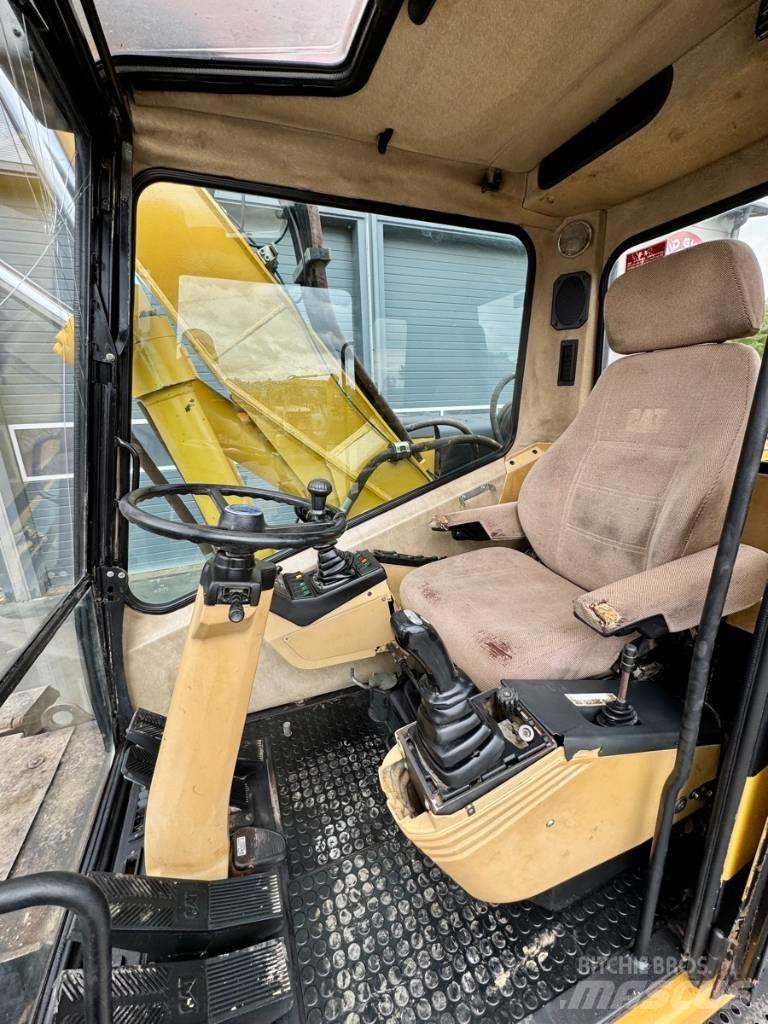 CAT M 315 Ratasekskavaatorid