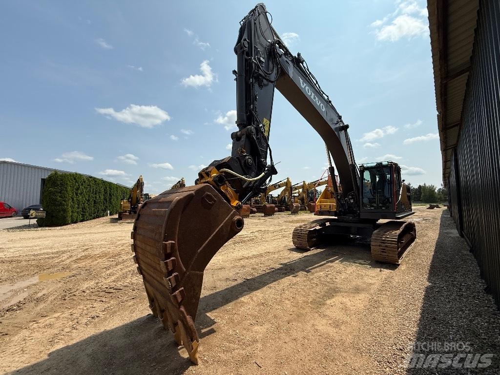 Volvo EC 300 EL Roomikekskavaatorid