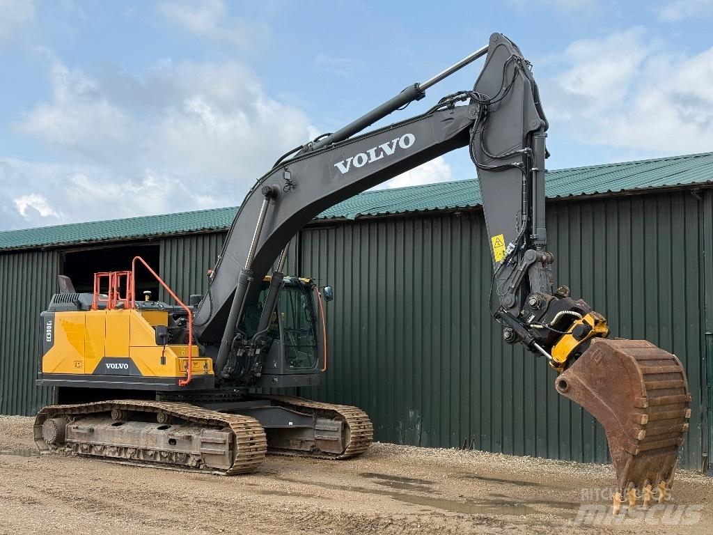 Volvo EC 300 EL Roomikekskavaatorid