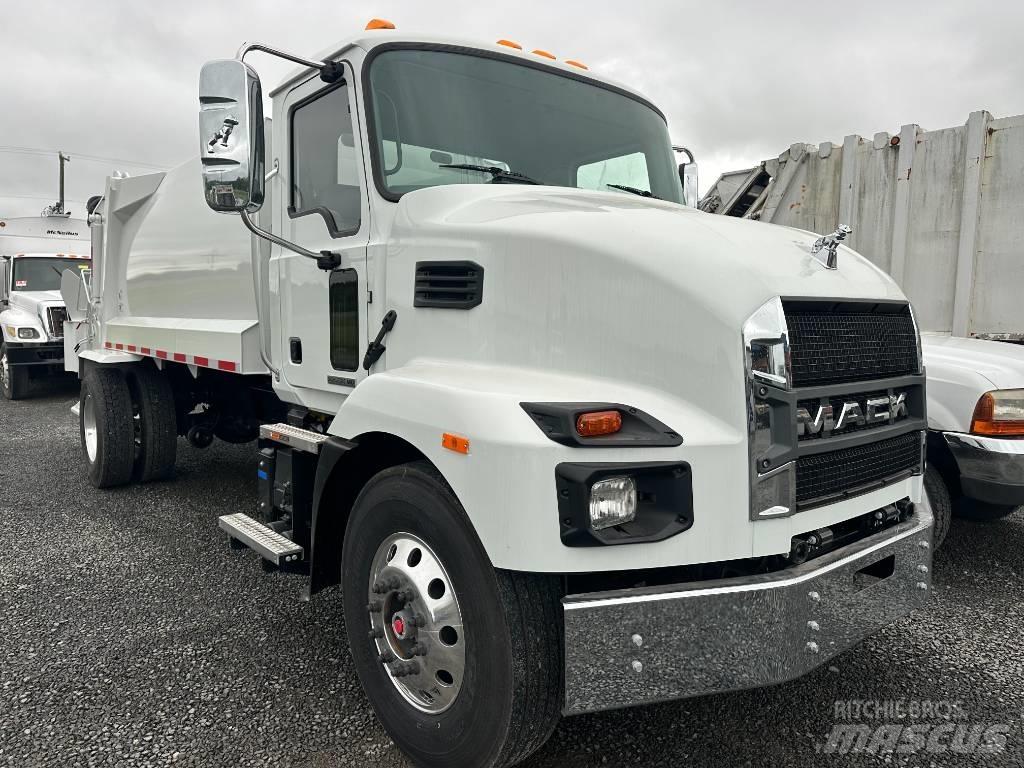 Mack MD7 Prügiautod