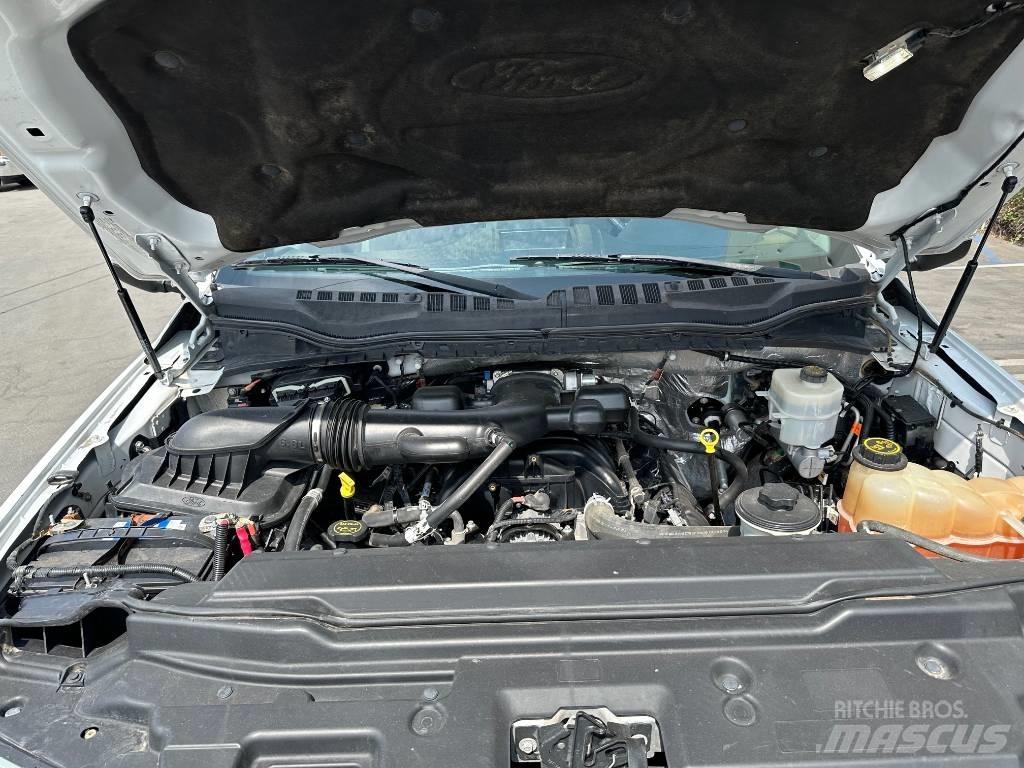 Ford F 550 Raamautod