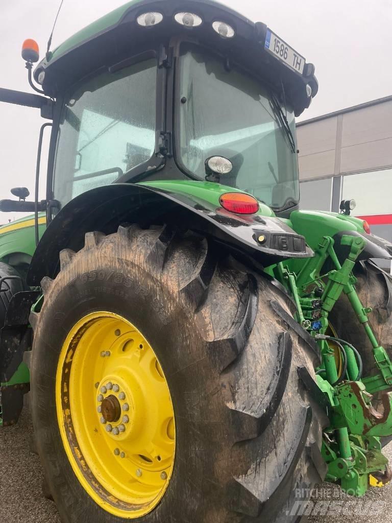 John Deere 8310 R Traktorid