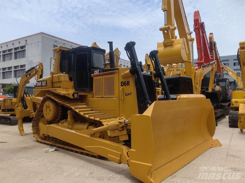 CAT D 6 R Buldooserid