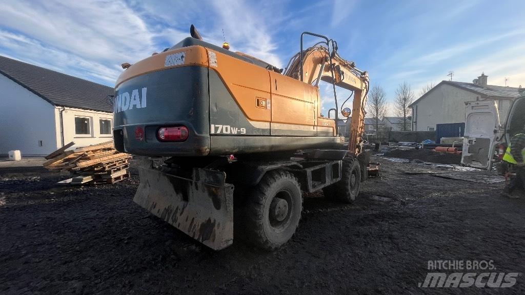 Hyundai Robex 170w-9 Ratasekskavaatorid