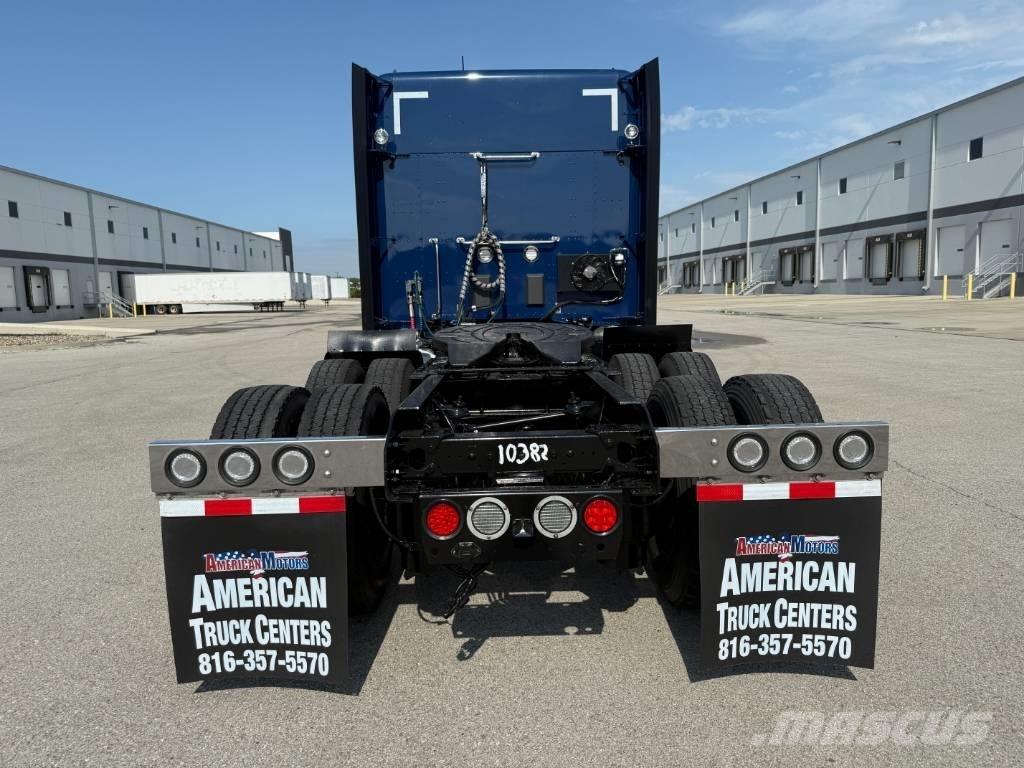 Kenworth W 990 Sadulveokid