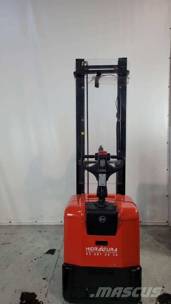 BT SPE 125 Platvormiga virnastajad