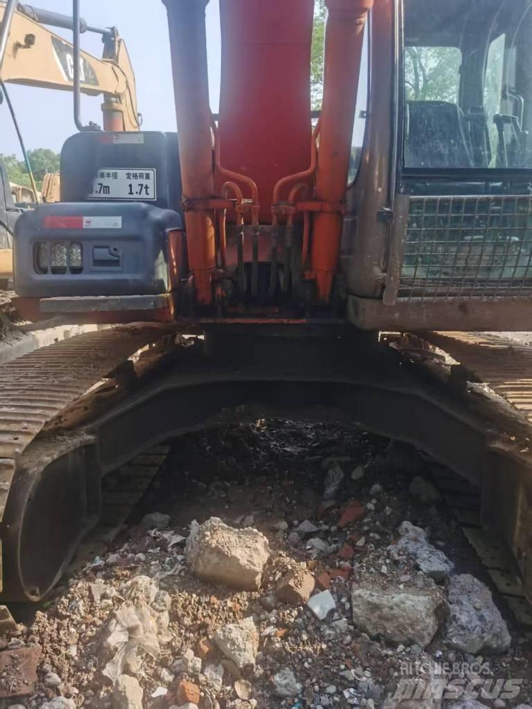Hitachi ZX 120 Roomikekskavaatorid
