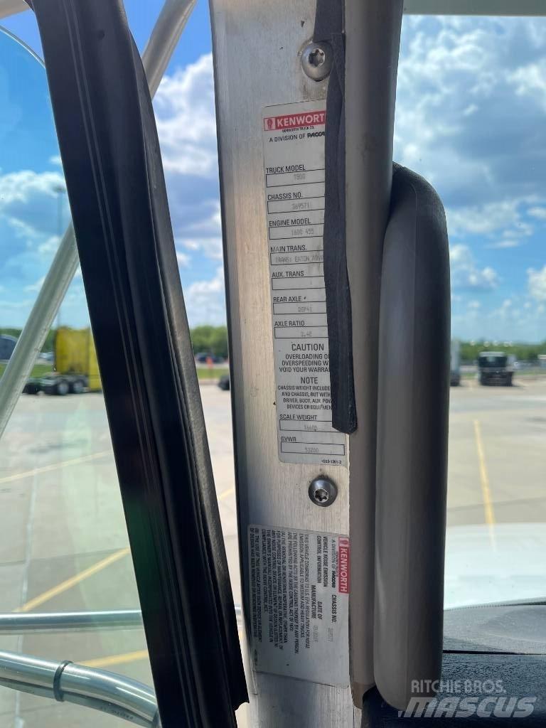 Kenworth T 800 Sadulveokid