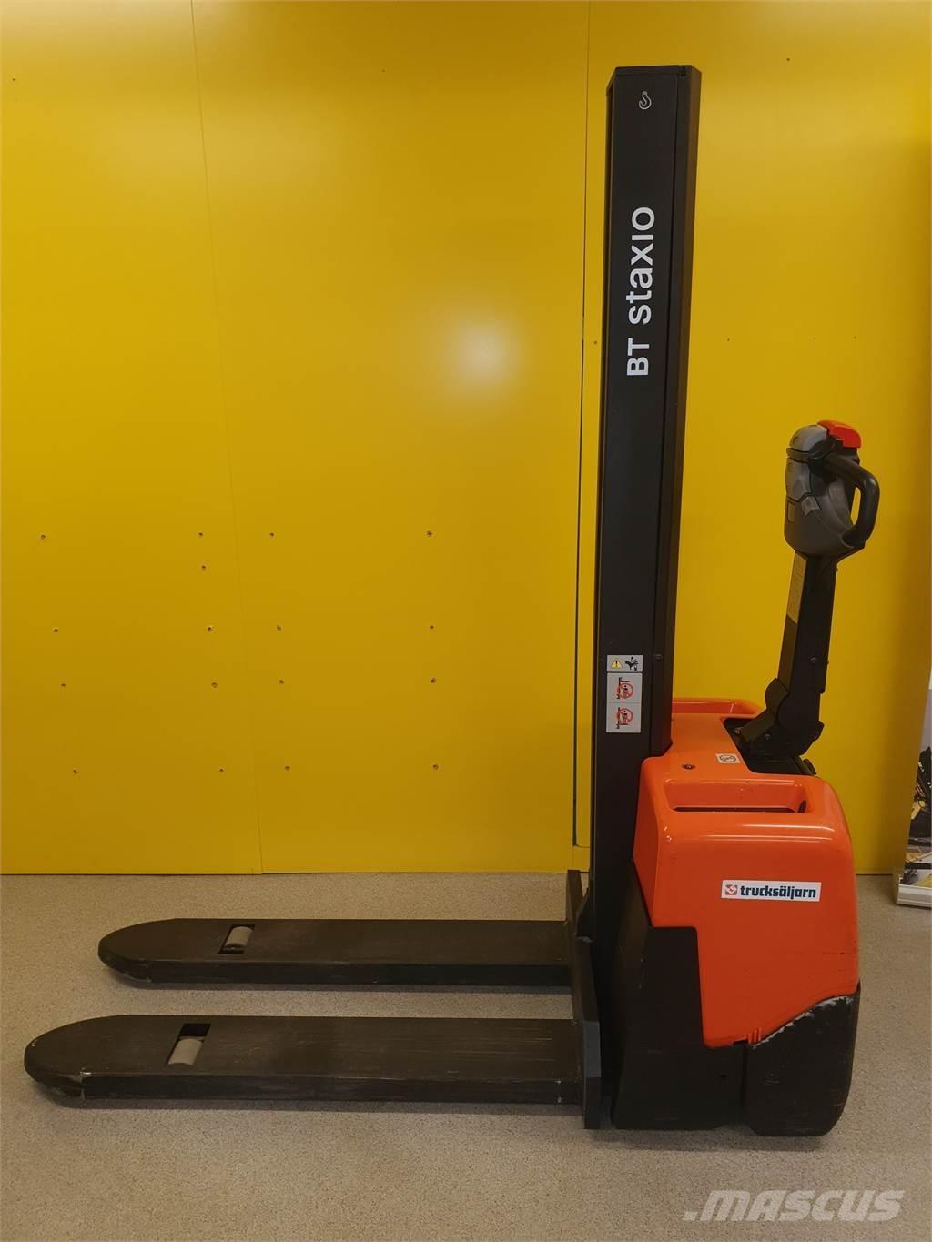 BT HWE100 Järelkäidavad virnastajad