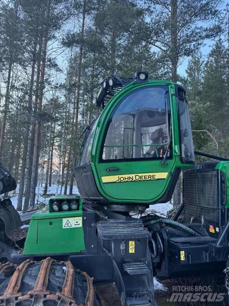 John Deere 1170 E Harvesterid