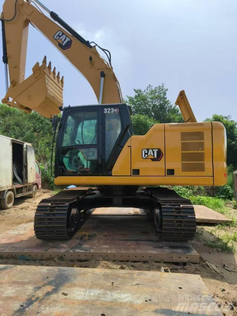 CAT 323 GC Roomikekskavaatorid