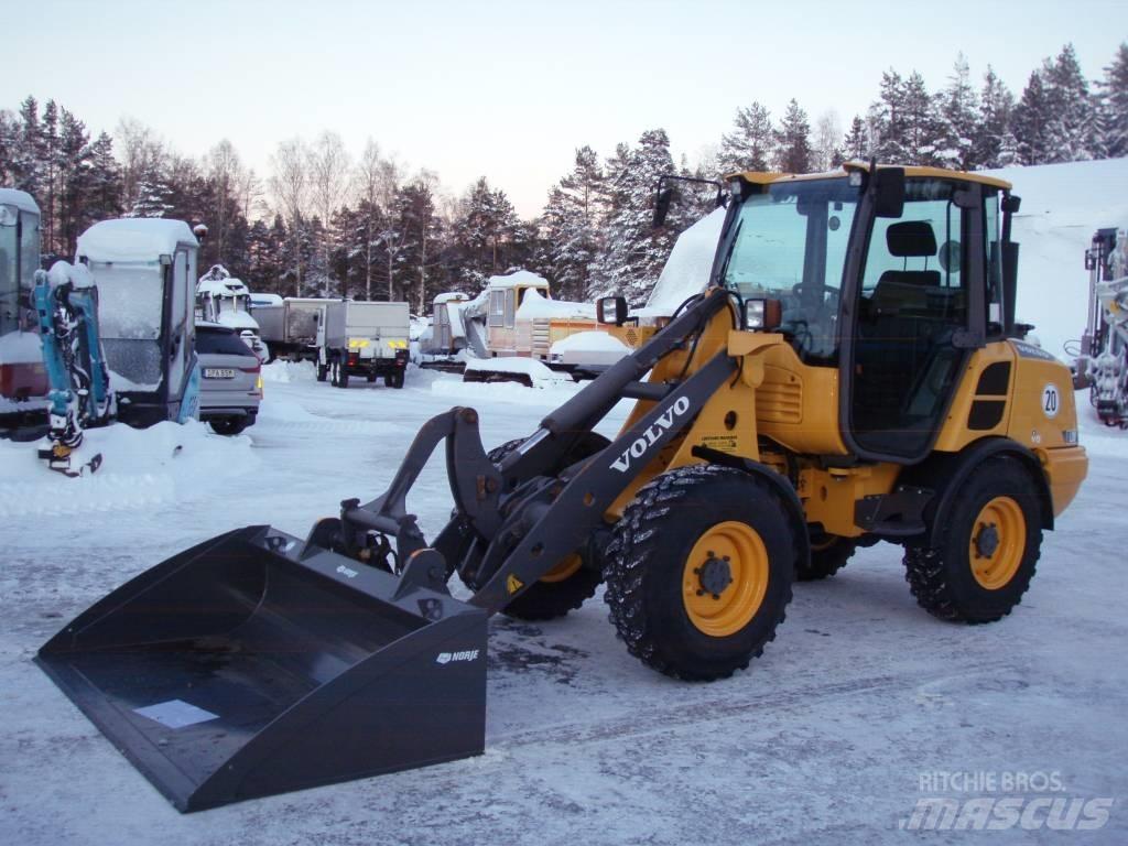 Volvo L 20 F med A/C Rataslaadurid