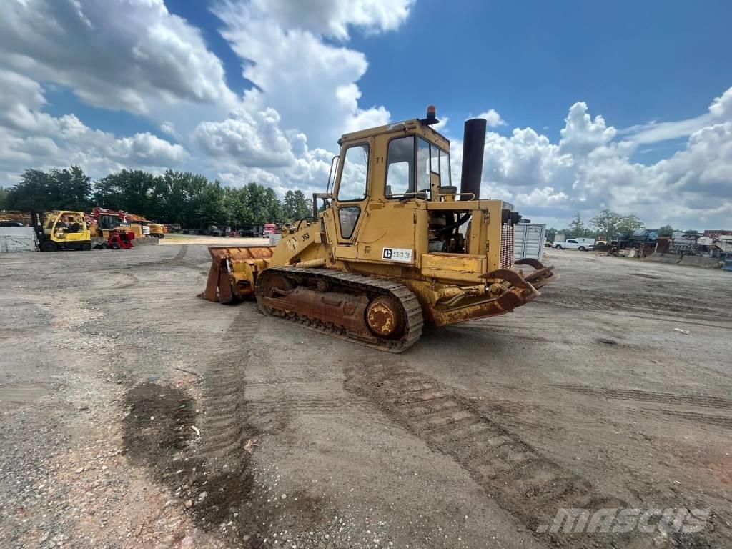 CAT 953 Roomiklaadurid